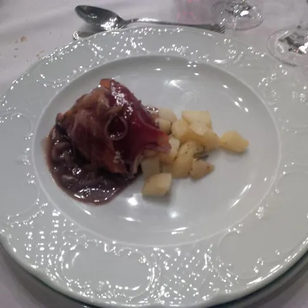 Отель Castello Di Pavone Павоне-Канавезе