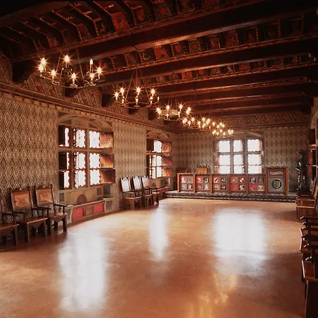 Отель Castello Di Pavone