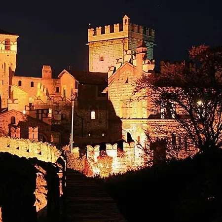 Castello Di Pavone Отель