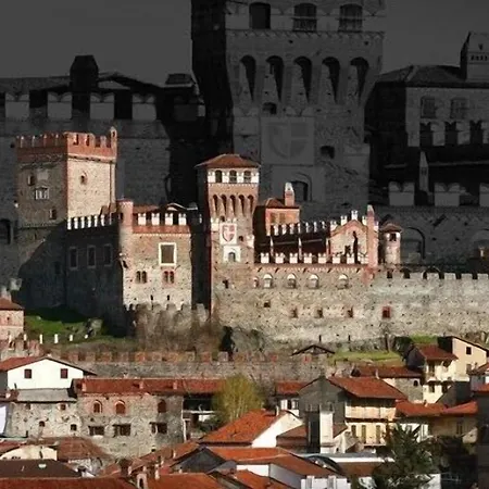 Castello Di Pavone 4*