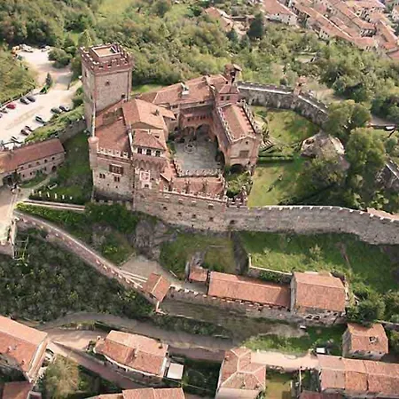 Отель Castello Di Pavone 4*