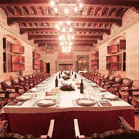 Otel Castello Di Pavone 4*