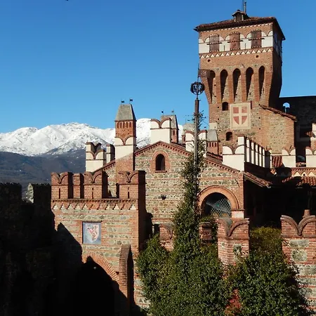 Castello Di Pavone Отель