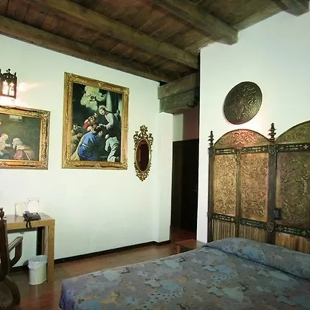 Castello Di Pavone 4*