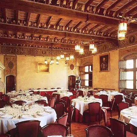 Отель Castello Di Pavone 4*