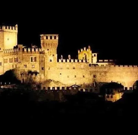 Castello Di Pavone 4* Pavone Canavese