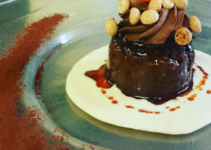 Castello Di Pavone Hotel