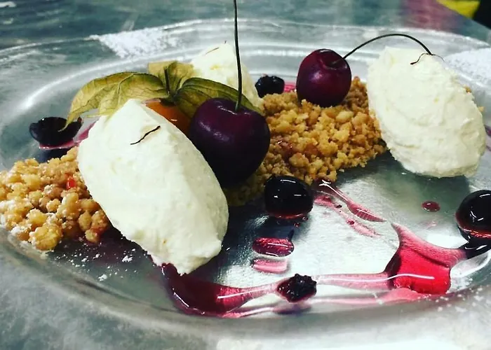 Hotel Castello Di Pavone Pavone Canavese