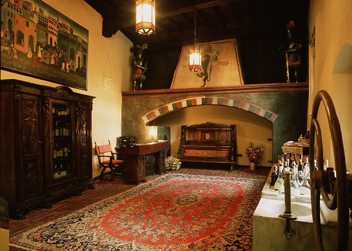 Castello Di Pavone Hotel 4*