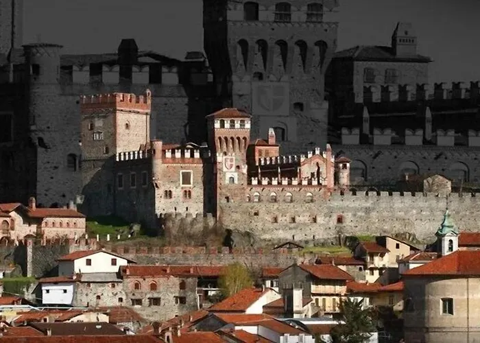 Castello Di Pavone 4*