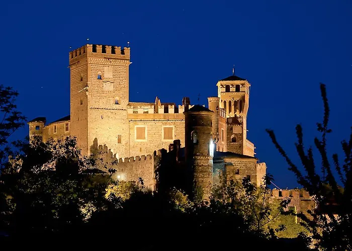 Castello Di Pavone Hotel Pavone Canavese