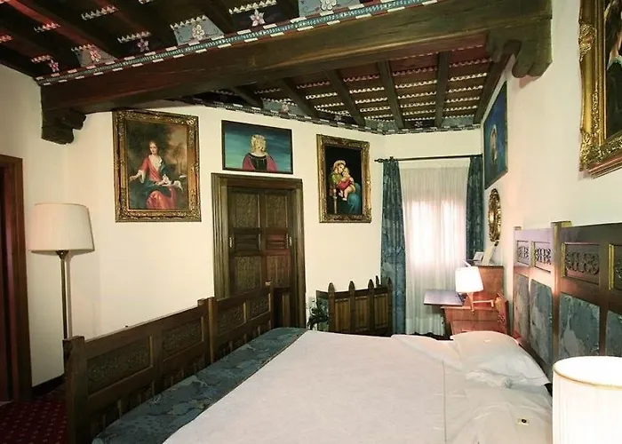 Castello Di Pavone Pavone Canavese