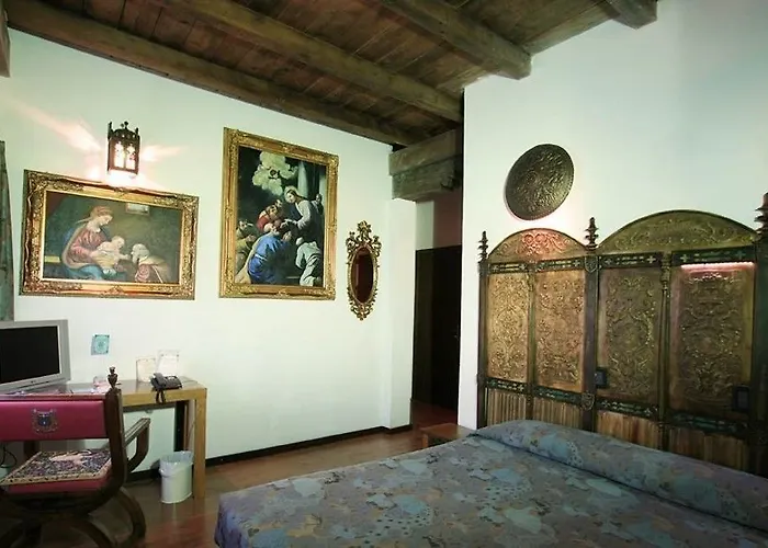 Castello Di Pavone 4*