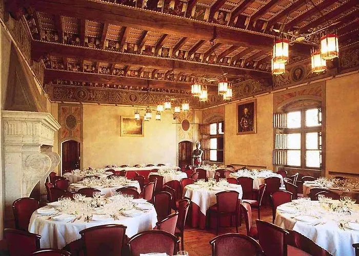 Hotel Castello Di Pavone 4*