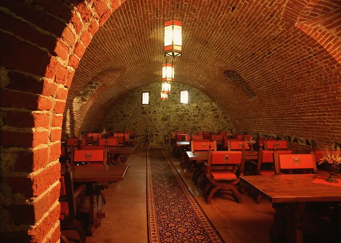 Castello Di Pavone Pavone Canavese